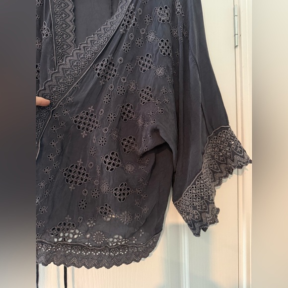 Johnny Was Embroidered Top - Picture 4 of 9